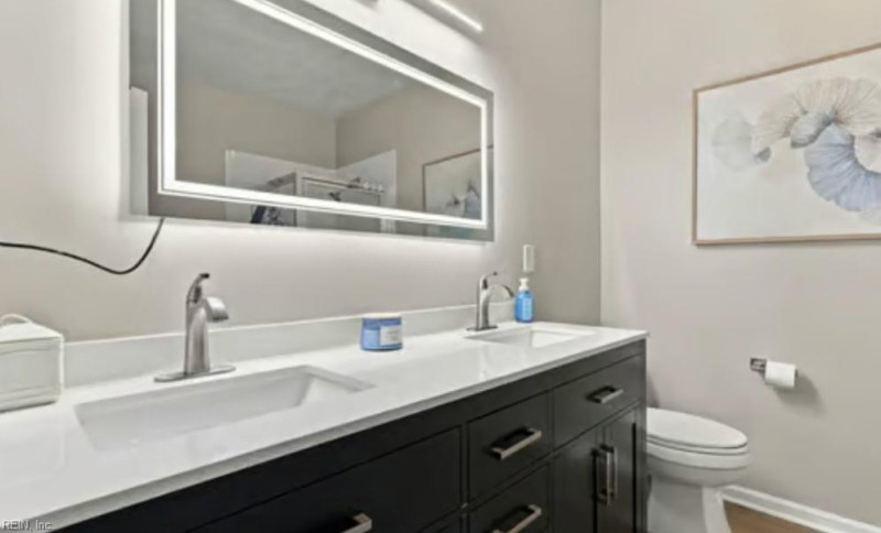 Photo 13 of 14 residential for sale in Suffolk virginia