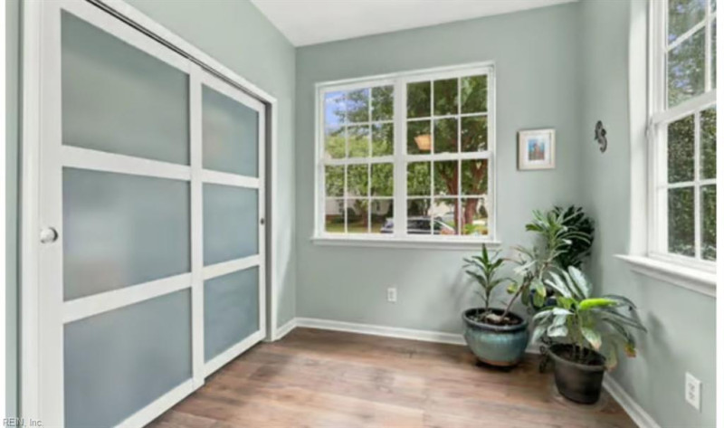 Photo 6 of 14 residential for sale in Suffolk virginia