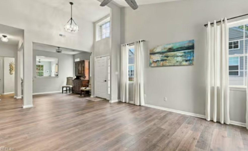 Photo 9 of 14 residential for sale in Suffolk virginia