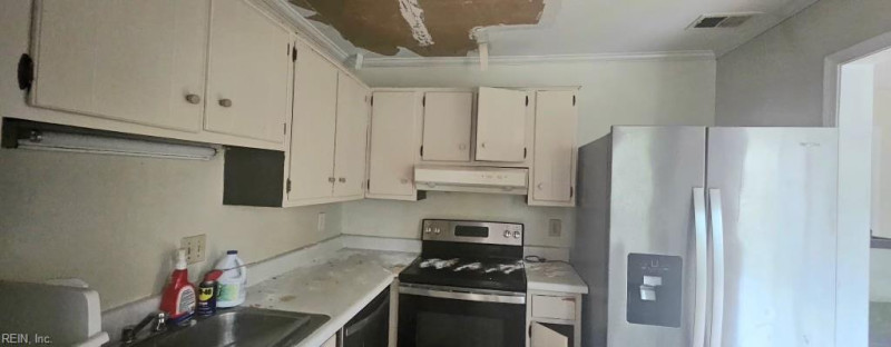 Photo 3 of 12 residential for sale in Newport News virginia