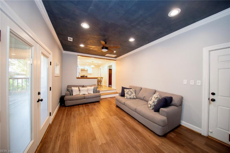 Photo 14 of 37 residential for sale in Portsmouth virginia