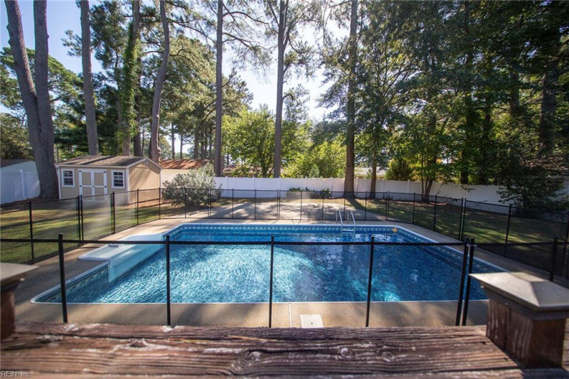 Photo 27 of 37 residential for sale in Portsmouth virginia