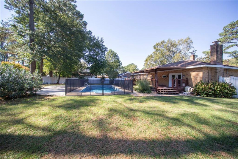 Photo 30 of 37 residential for sale in Portsmouth virginia