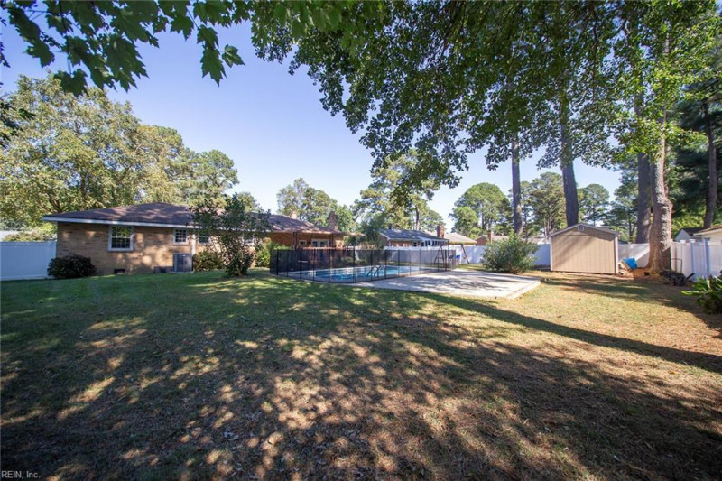 Photo 31 of 37 residential for sale in Portsmouth virginia