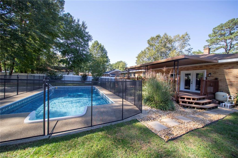 Photo 32 of 37 residential for sale in Portsmouth virginia
