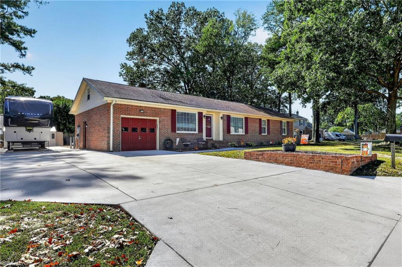 Photo 2 of 49 residential for sale in Chesapeake virginia Photo 2 of 49 residential for sale in Chesapeake virginia