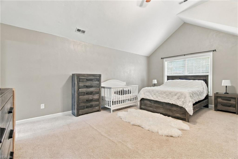 Photo 16 of 31 residential for sale in Chesapeake virginia