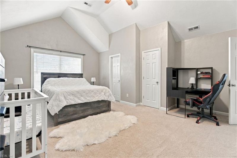 Photo 17 of 31 residential for sale in Chesapeake virginia