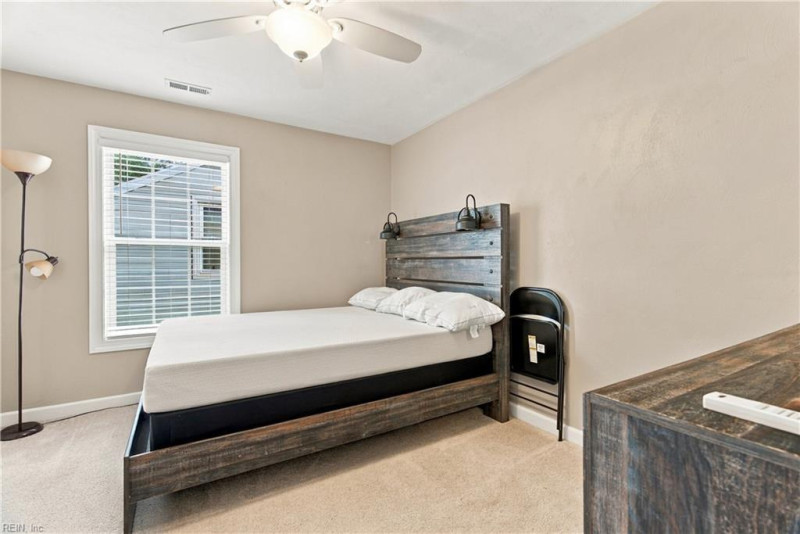 Photo 21 of 31 residential for sale in Chesapeake virginia