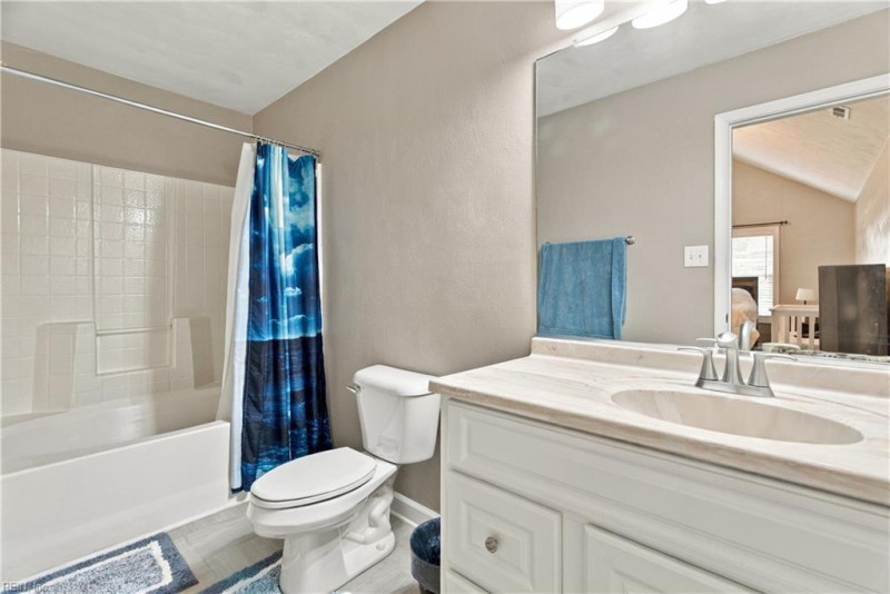 Photo 23 of 31 residential for sale in Chesapeake virginia
