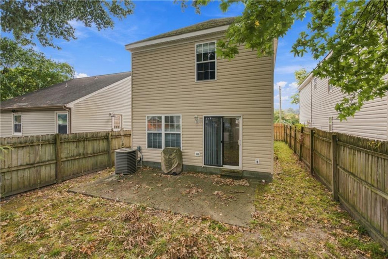 Photo 28 of 31 residential for sale in Chesapeake virginia