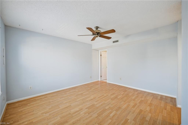 Photo 16 of 25 residential for sale in Virginia Beach virginia