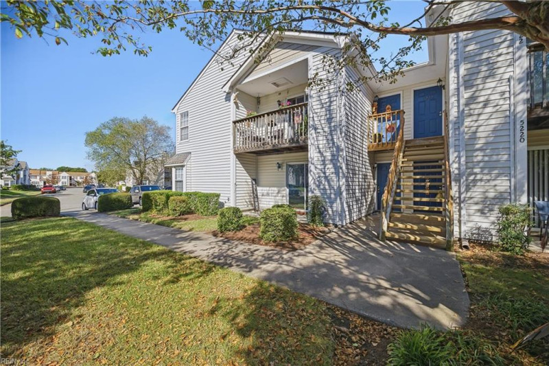 Photo 2 of 25 residential for sale in Virginia Beach virginia
