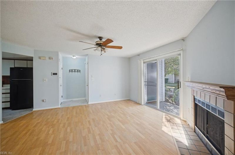 Photo 7 of 25 residential for sale in Virginia Beach virginia