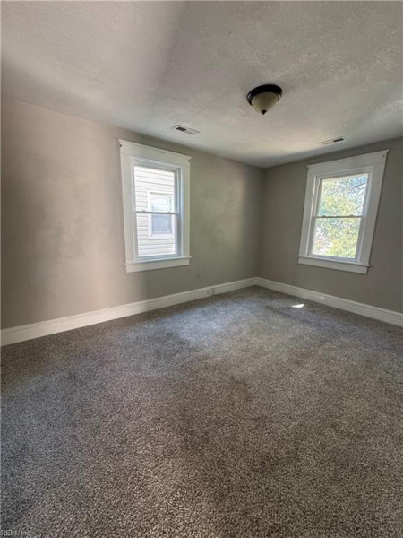 Photo 13 of 22 residential for sale in Portsmouth virginia