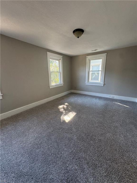 Photo 15 of 22 residential for sale in Portsmouth virginia