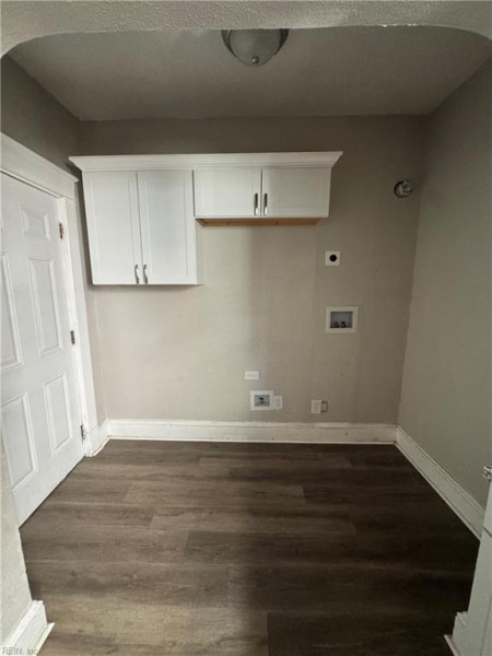 Photo 16 of 22 residential for sale in Portsmouth virginia