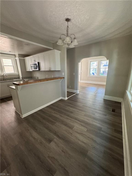 Photo 5 of 22 residential for sale in Portsmouth virginia