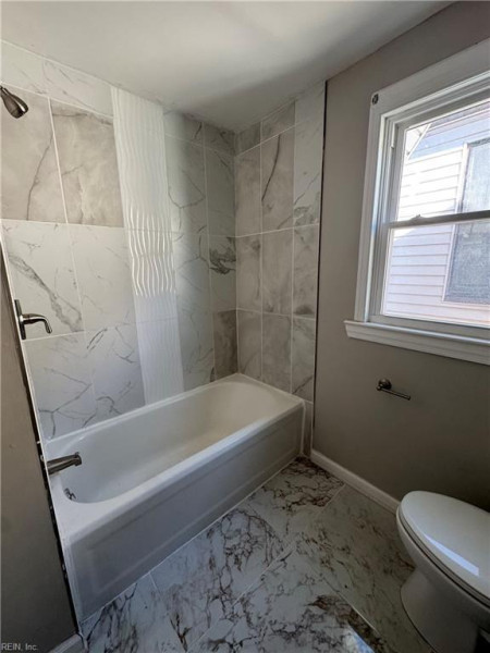 Photo 9 of 22 residential for sale in Portsmouth virginia
