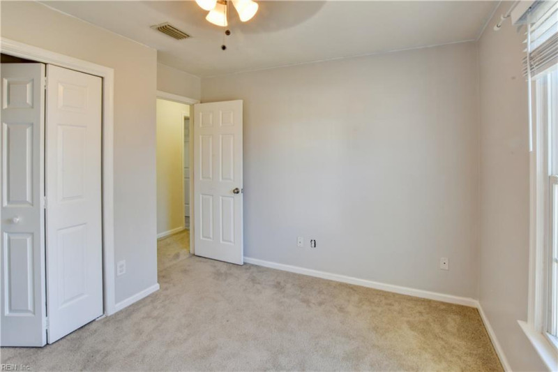 Photo 18 of 38 residential for sale in Chesapeake virginia Photo 18 of 38 residential for sale in Chesapeake virginia