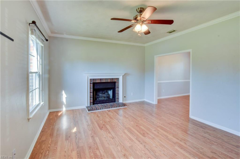 Photo 4 of 38 residential for sale in Chesapeake virginia Photo 4 of 38 residential for sale in Chesapeake virginia