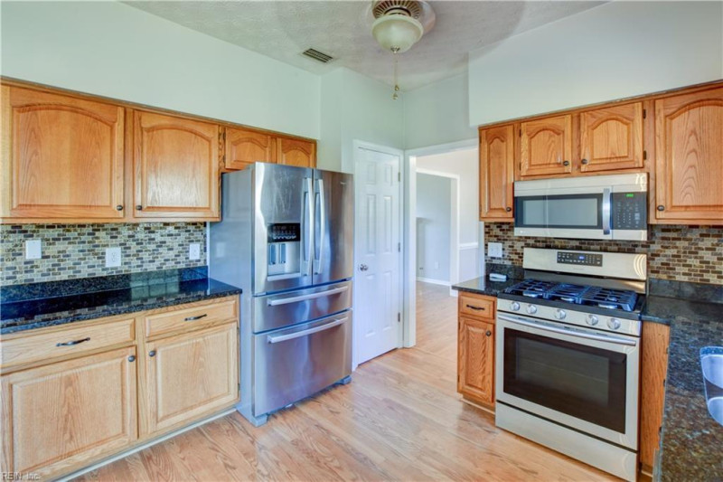 Photo 6 of 38 residential for sale in Chesapeake virginia Photo 6 of 38 residential for sale in Chesapeake virginia