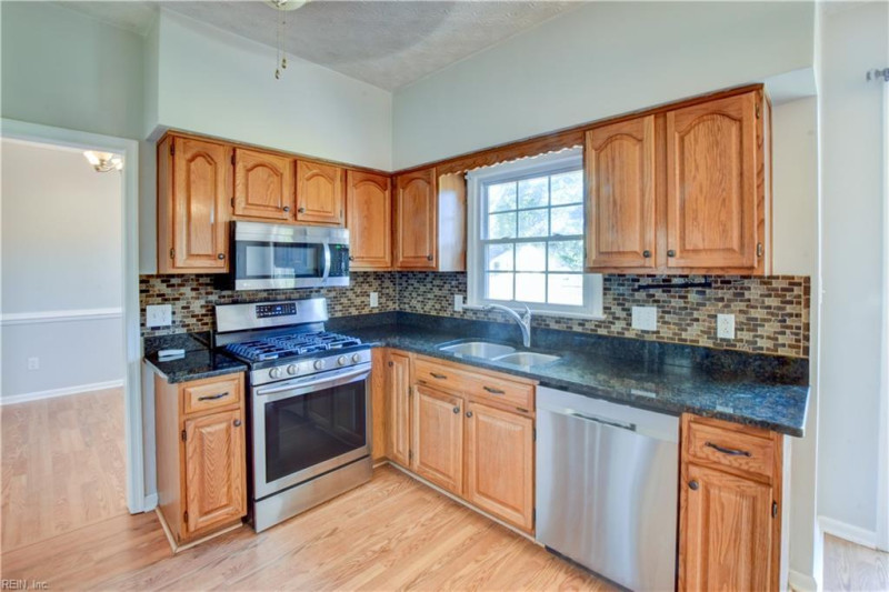 Photo 7 of 38 residential for sale in Chesapeake virginia Photo 7 of 38 residential for sale in Chesapeake virginia