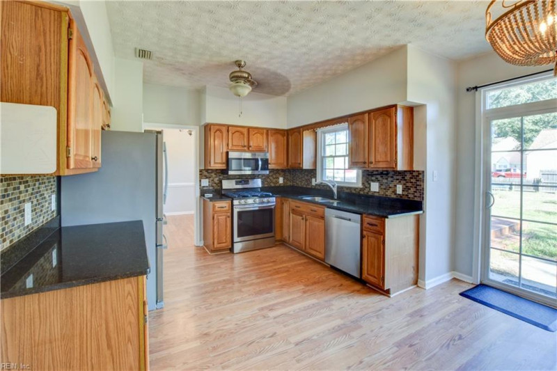 Photo 9 of 38 residential for sale in Chesapeake virginia Photo 9 of 38 residential for sale in Chesapeake virginia