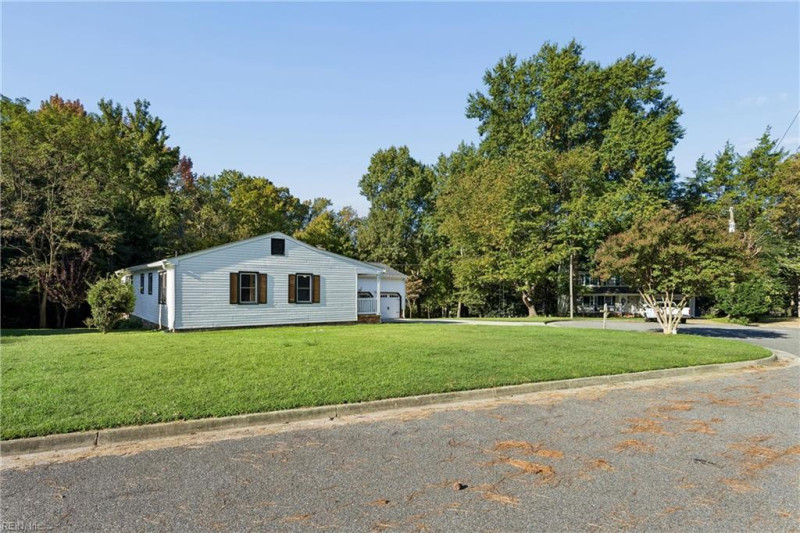 Photo 3 of 47 residential for sale in Newport News virginia Photo 3 of 47 residential for sale in Newport News virginia