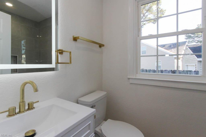 Photo 13 of 19 residential for sale in Norfolk virginia Photo 13 of 19 residential for sale in Norfolk virginia