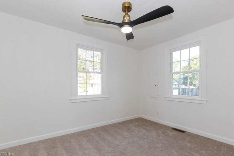 Photo 17 of 19 residential for sale in Norfolk virginia Photo 17 of 19 residential for sale in Norfolk virginia