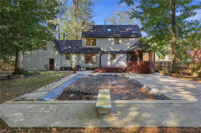 Photo 36 of 40 residential for sale in Chesapeake virginia Photo 36 of 40 residential for sale in Chesapeake virginia
