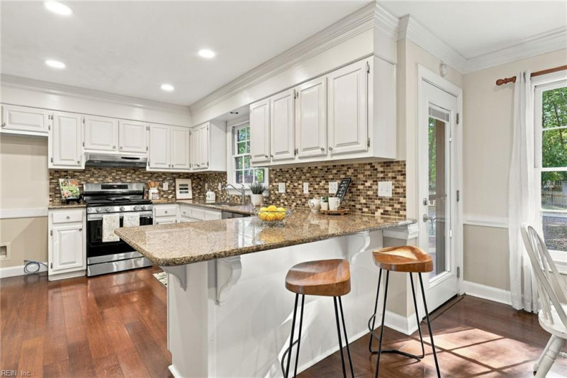 Photo 4 of 40 residential for sale in Chesapeake virginia Photo 4 of 40 residential for sale in Chesapeake virginia