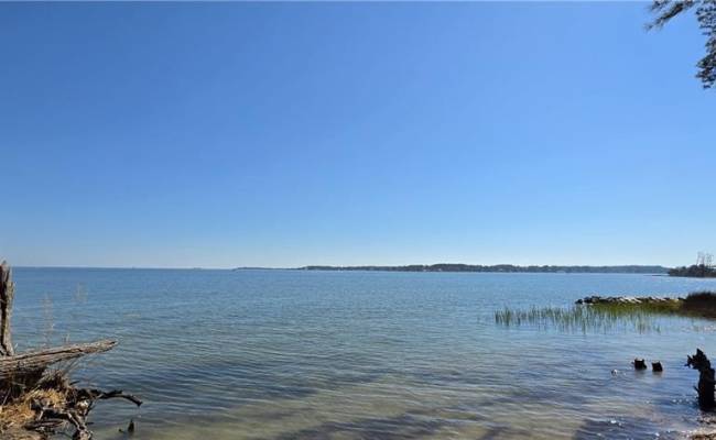 816 Ship Point Road, York County, VA 23692