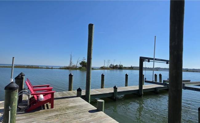 816 Ship Point Road, York County, VA 23692