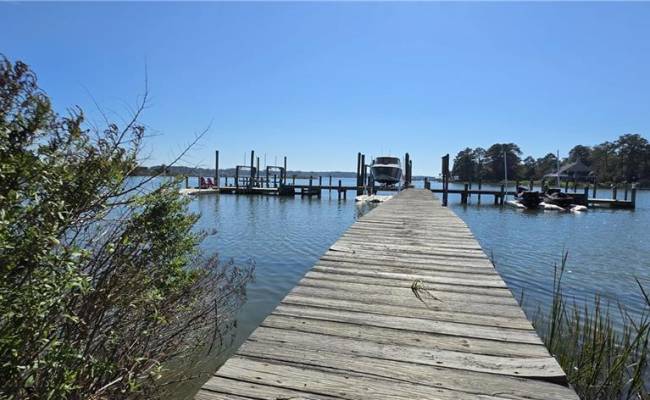 816 Ship Point Road, York County, VA 23692