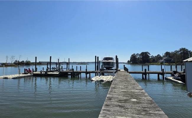816 Ship Point Road, York County, VA 23692