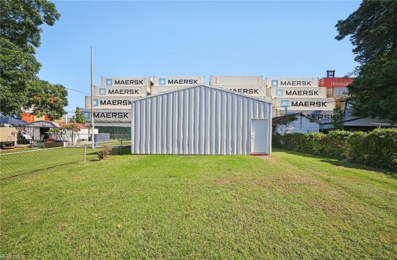 Photo 32 of 39 residential for sale in Portsmouth virginia