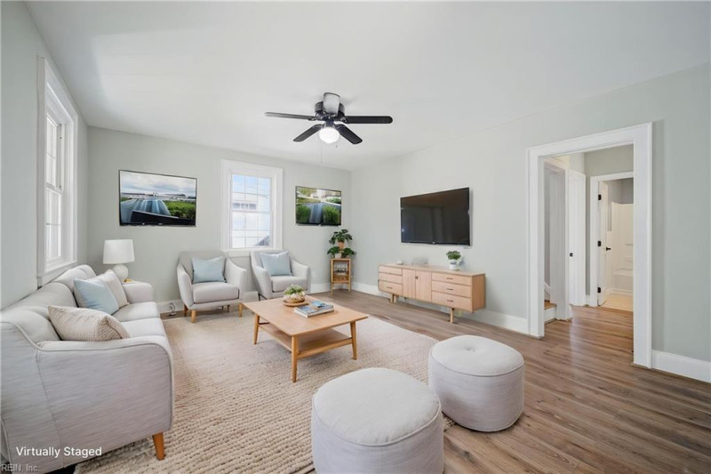 Photo 8 of 39 residential for sale in Portsmouth virginia