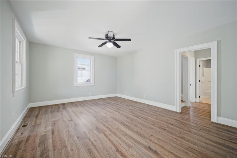 Photo 9 of 39 residential for sale in Portsmouth virginia