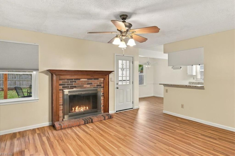 Photo 10 of 36 residential for sale in Virginia Beach virginia