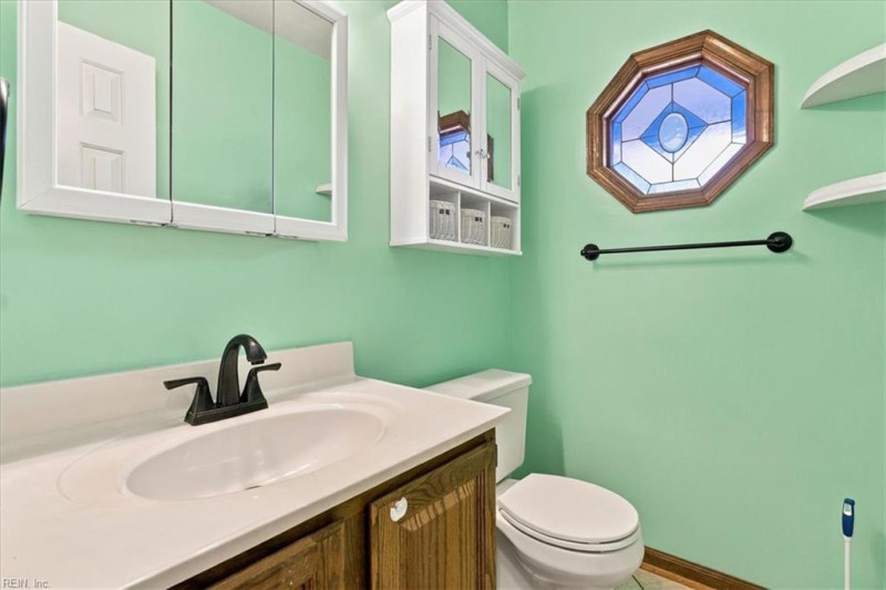 Photo 13 of 36 residential for sale in Virginia Beach virginia