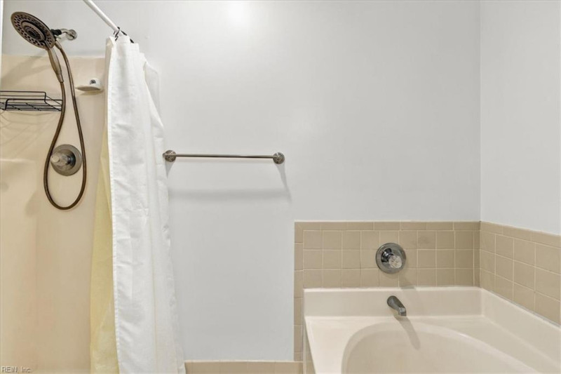 Photo 18 of 36 residential for sale in Virginia Beach virginia