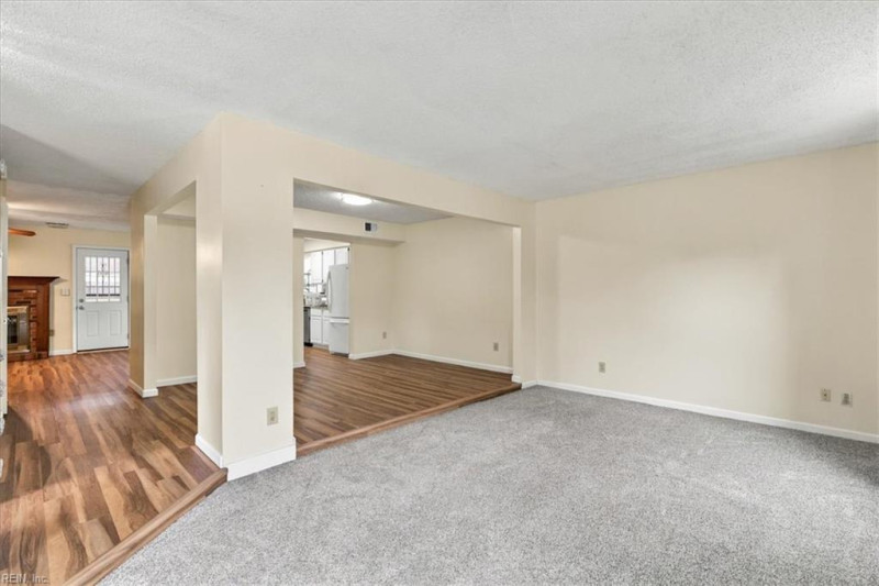 Photo 2 of 36 residential for sale in Virginia Beach virginia