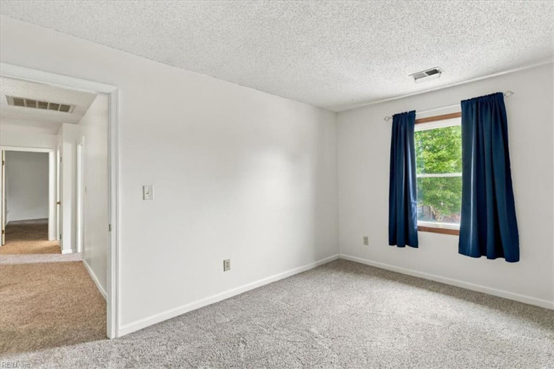 Photo 20 of 36 residential for sale in Virginia Beach virginia