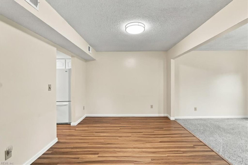 Photo 5 of 36 residential for sale in Virginia Beach virginia