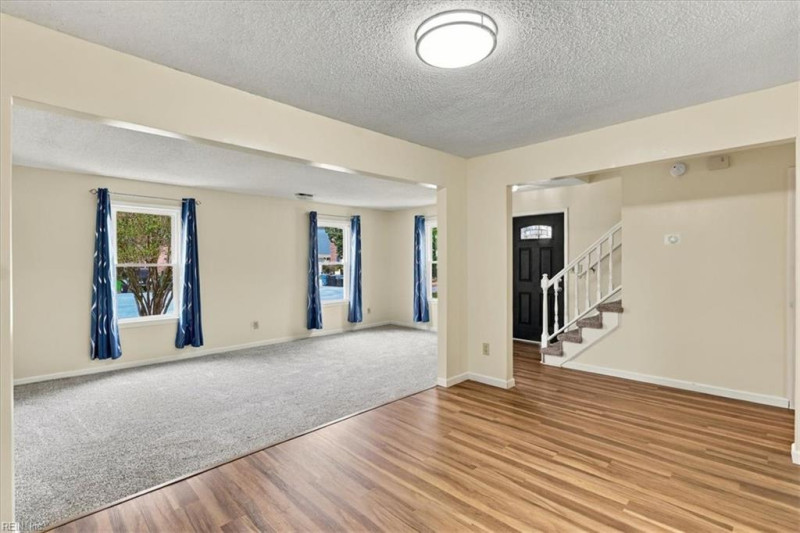 Photo 6 of 36 residential for sale in Virginia Beach virginia