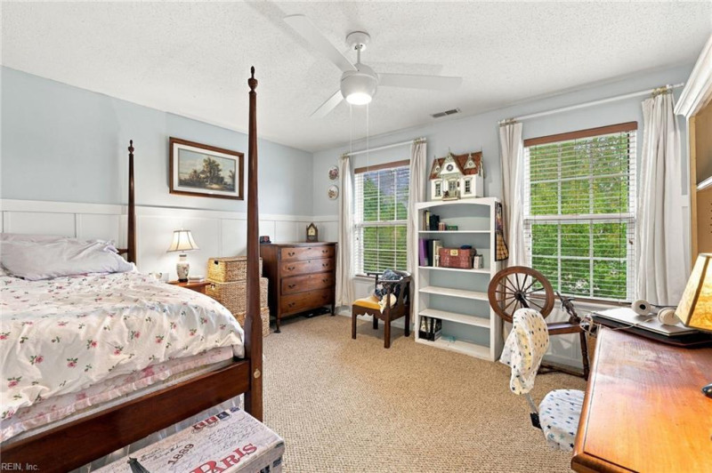 Photo 29 of 50 residential for sale in Chesapeake virginia
