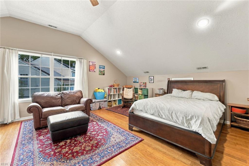 Photo 35 of 50 residential for sale in Chesapeake virginia