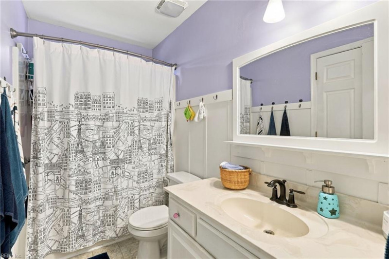 Photo 40 of 50 residential for sale in Chesapeake virginia